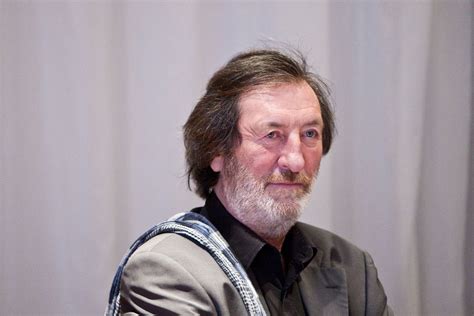 The performers' quarters at bolek polívka theater will be fully renovated with the help of city funds. Bolek Polívka (68) figuruje pri vyšetrovaní podvodu: Lieta ...