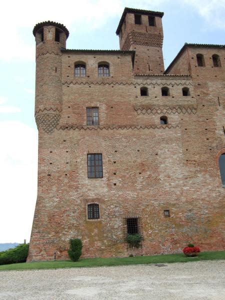 15,158 likes · 57 talking about this · 28,426 were here. Castello Di Grinzane Cavour | Piemonte | Grinzane Cavour