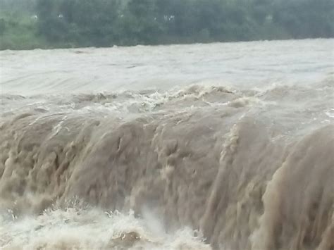 Waduk saguling surut, banyak ikan mati, penghasilan petambak turun drastis. Danau Saguling Surut : 10 Gambar Waduk Cirata Purwakarta ...