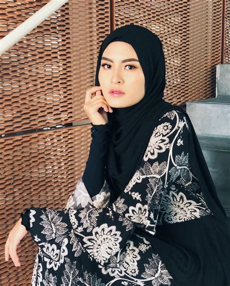 Последние твиты от wany hasrita (@wanyhasrita_). 'Duet Dengan Tajul Dah Tak Relevan' - Wany Hasrita ...