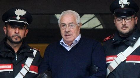 Italian Mafia Godfather Settimo Mineo Held In Sicily Raid Bbc News