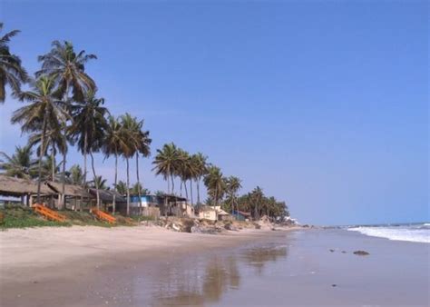 10 Cleanest Beaches In Ghana Mr Pocu Blog