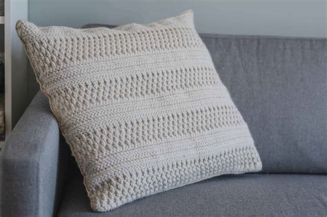 Simple Crochet Pillow Cover Crochet Pattern Joy Of Motion Crochet