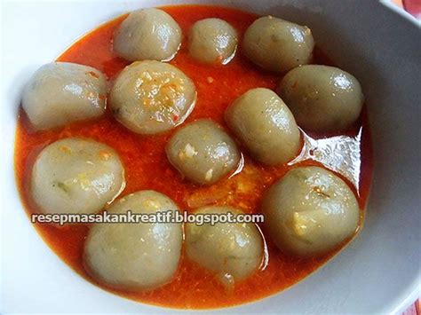 Seblak adalah makanan khas yang berasal dari bandung. Resep Cilok Kuah Pedas Bumbu Seblak | Resep, Makanan pedas ...