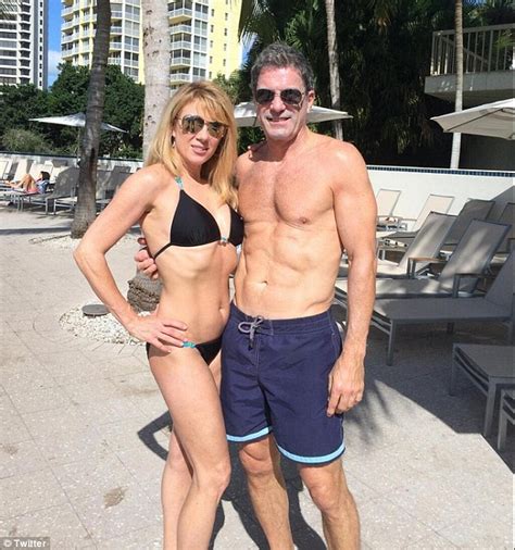 Real Housewife Ramona Singer 57 Shows Off Bikini Body During Weekend Getaway With Husband