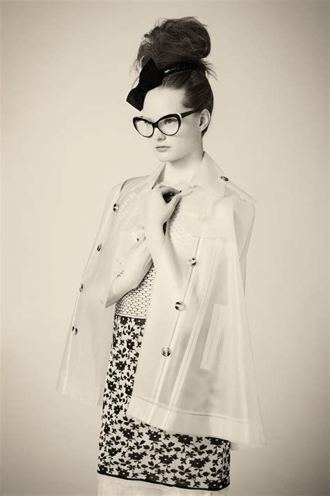 Style Is Style Girls With Glasses Fashion Quirky Fashion Editorial Fashion