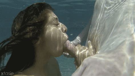 Sex By The Water In The Water Under The Water And In The Sho Pics XHamster