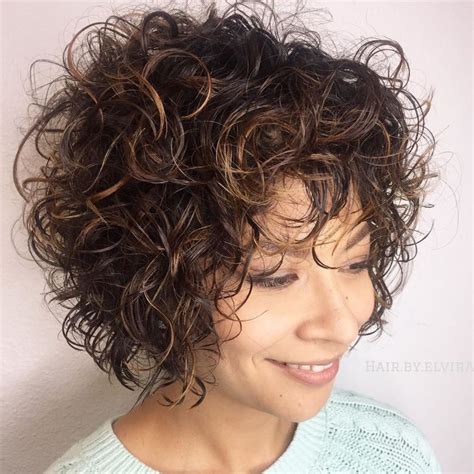 60 Most Delightful Short Wavy Hairstyles In 2020 Short Wavy Hair Curly Hair Trends Curly