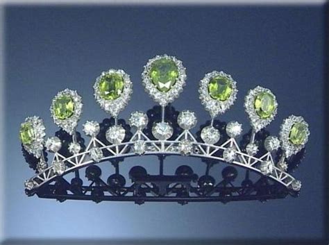 A Diamond And Peridot Tiara Circa 1890 Designed As A Series Of Nine