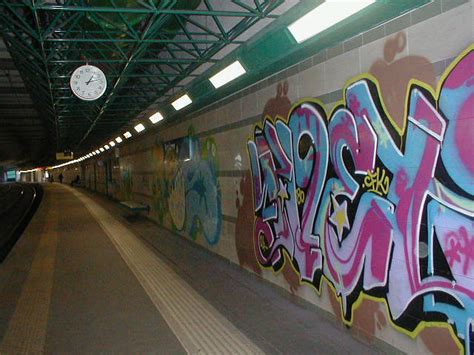 Visualizza altre idee su citazioni, citazioni divertenti, muri. Sui muri di Roma, scritte, murales, graffiti, , di Stefano Solegemello