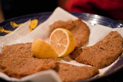 Fry each milanesa for about 2 minutes each side or until golden. Top 10 Argentinean Foods
