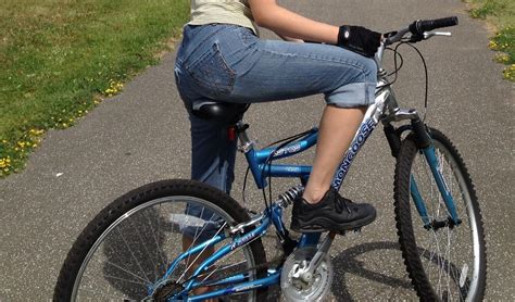 How many hours of customer service does you haul have? Stolen 2007 Mongoose 26" Ladies Spire AL