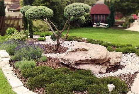 Wer in seinem garten keine bedingungen vorfindet, die für das anlegen eines mediterranen gartens gegeben sein müssen, kann alternativ die mediterranen pflanzen auch in kübel pflanzen. Mediterranen garten anlegen fotos