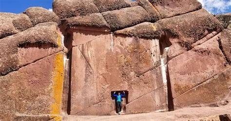 Tour Privado Aramu Muru Hayu Marca 12 Día Am Titicaca Travel Peru