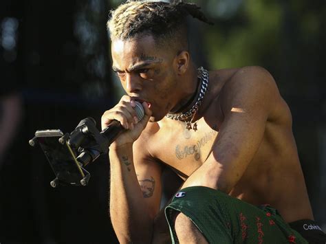 Xxxtentacion Dead Rapper Shot In Miami Herald Sun