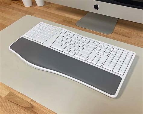 Macally Btergokey Wireless Ergonomic Keyboard With Wrist Rest Cushion