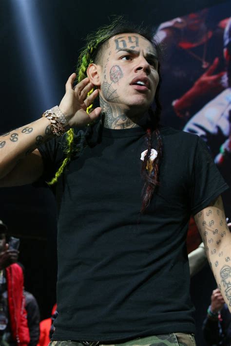 Photo : 6ix9ine (Tekashi 69) lors du Power 105 à Newark le 28 octobre