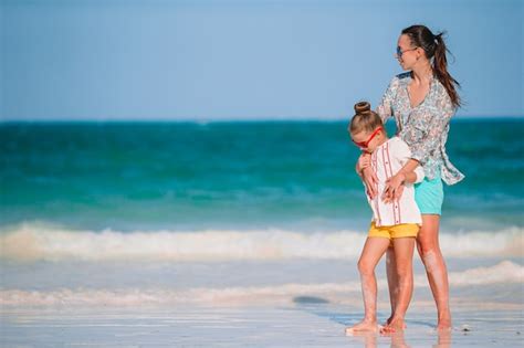 Premium Photo Beautiful Mother And Daughter At Caribbean Beach