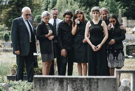 Dabei spielt es keine rolle, ob sich der erbanspruch aus der gesetzlichen erbfolge oder einer entsprechenden verfügung im testament oder erbvertrag ergibt. Erbschein beantragen - so machen Sie es richtig