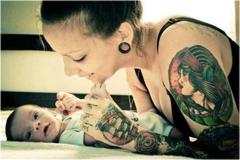 Inked And Beautiful 35 Photos Of Loving Tattooed Mothers