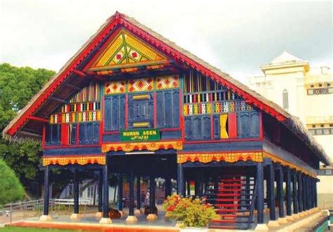 Rumah Adat Aceh Nama Gambar Keunikan Dan Penjelasannya