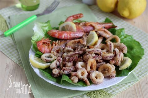 Frittura di calamari e gamberi, frittura di moscardini, frittura di pesce azzurro, frittura di paranza basteranno pochi minuti di cottura per avere la frittura di pesce croccante, perfetta: FRITTURA DI PESCE PERFETTA (asciutta e croccante)