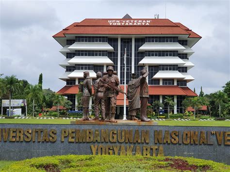 Upn Veteran Yogyakarta Info Lengkap Jurusan Sampai Beasiswanya Brain