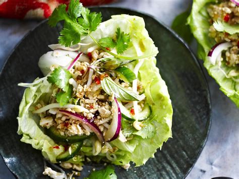 How To Make Larb Gai Recipe Spicy Chicken Wrap Chicken Salad