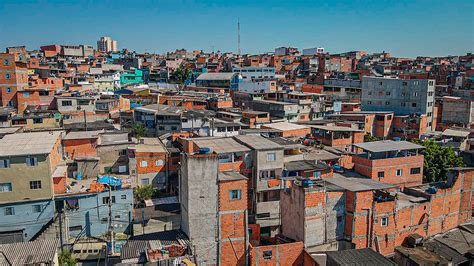 A Fome Na Maior Favela De São Paulo