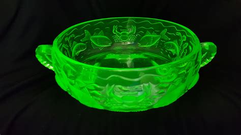 Art And Collectibles One Bagley 425”h Art Deco Uranium Green Glass Bamboo Vase 1930s Excellent
