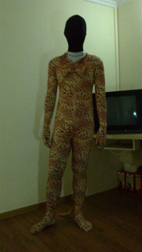 just another zentai blog first experience wearing zentai with internet friend