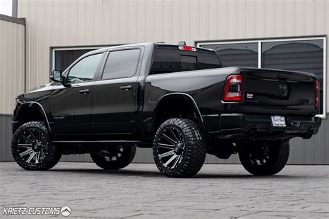 Lifted 2020 Ram 1500 With 22×12 Fuel Contra Wheels And 6 Inch Rough