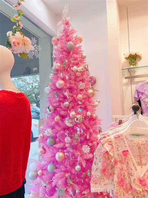 k y l i e ☆ pink xmas pink christmas tree christmas prep