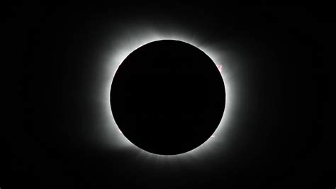 Ese día, la tierra, la luna y el astro rey se alinearán en el espacio. Cuándo será el próximo eclipse solar en el mundo - Minuto ...