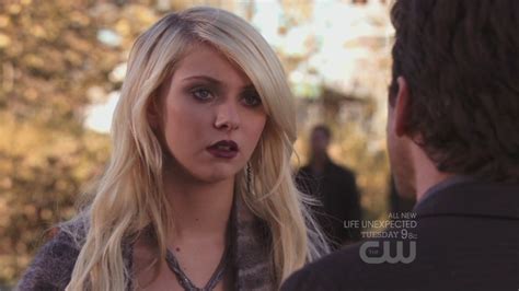 How Tall Is Jenny Humphrey How Tall Is Man