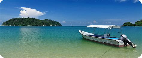 Enjoy free wifi, free parking, and an outdoor pool. Pangkor Island Place for Vacation - Purnama Beach Resort