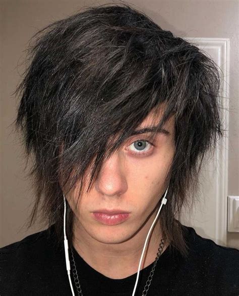 Best Emo Hairstyles For Guys To Fit Your Edgy Personality Emo