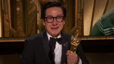 Oscar Winner Ke Huy Quan Spent A Year In A Refugee Camp And Had An Emotional Tribute To His Mom
