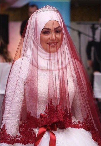 Traditionally Many Turkish Brides Wear A Red Veil Rather Than A White