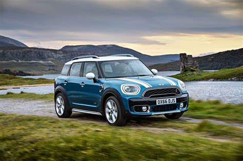 In addition, it's taller and wider than its clubman sibling and rides higher to give it more of. All-New 2017 MINI Countryman unveiled - gets Hybrid ...