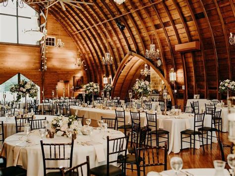 The 15 Best Minnesota Barn Wedding Venues