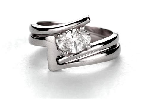 How To Design Your Own Interlocking Wedding Ring Steven Stone