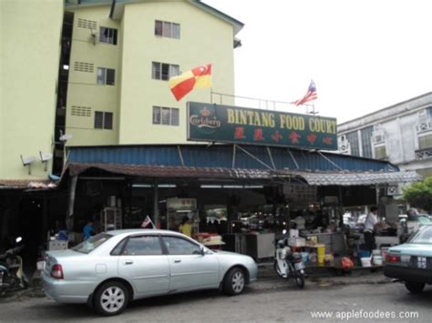 And what makes it so special is the fragrantful charcoal bbq char siew. Sarawak Kolo Mee at Taman Kinrara, Puchong • AppleFoodees