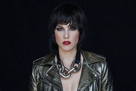 Lzzy Hale Clarifies If Halestorm Will Release The First Single Of The