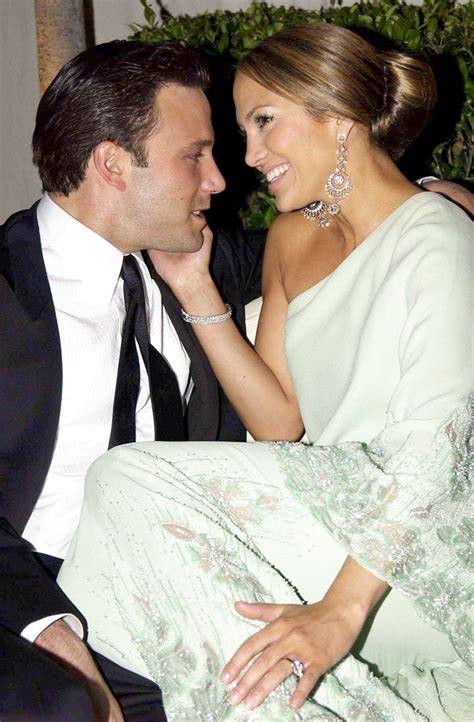 Jennifer Lopezs Rings Engagement Diamonds From Ben Affleck And More