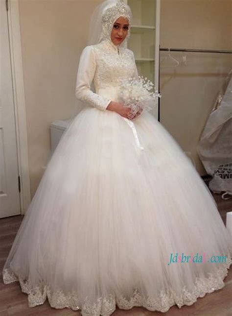 Ball gown/dutchess long sleeve wedding dresses. Islamic high neck long sleeves tulle ball gown wedding ...