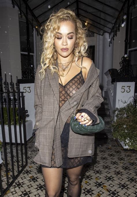 Rita Ora Showed Her Tits Without A Bra In The Recording Studio 26
