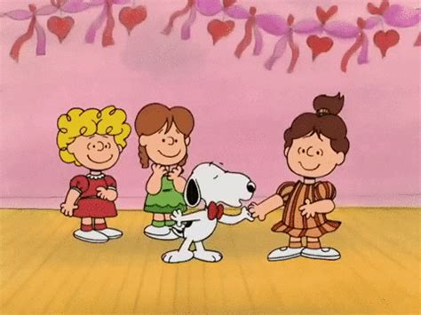 A Charlie Brown Valentine Gifs Get The Best Gif On Giphy