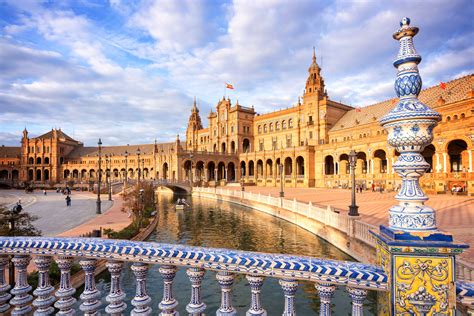Top 5 Most Romantic Things to Do in Seville