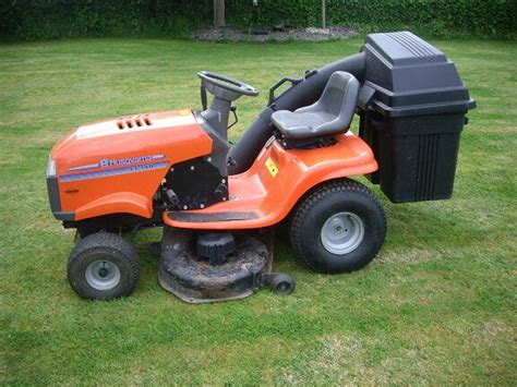 Husqvarna Ride On Lawn Mower Yt150 Twin Cutting Deck 42 In Hereford